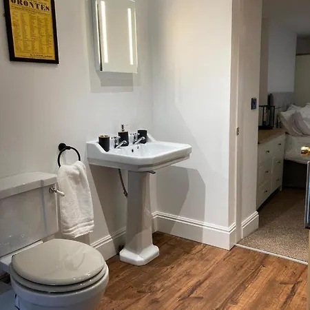 6 Church Street, - Perfect Deployment Location For Coast To Coast Cyclists & Hikers *