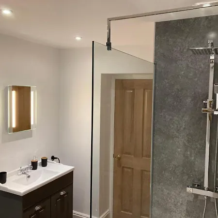 Séjour chez l'habitant 6 Church Street, - Perfect Deployment Location For Coast To Coast Cyclists & Hikers *