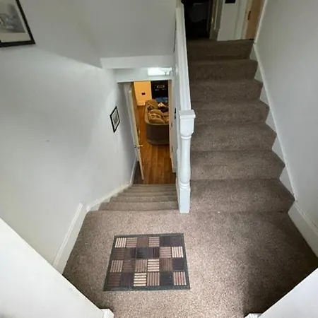 6 Church Street, - Perfect Deployment Location For Coast To Coast Cyclists & Hikers Séjour chez l'habitant Whitehaven