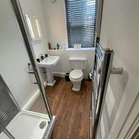 6 Church Street, - Perfect Deployment Location For Coast To Coast Cyclists & Hikers Pansiyon