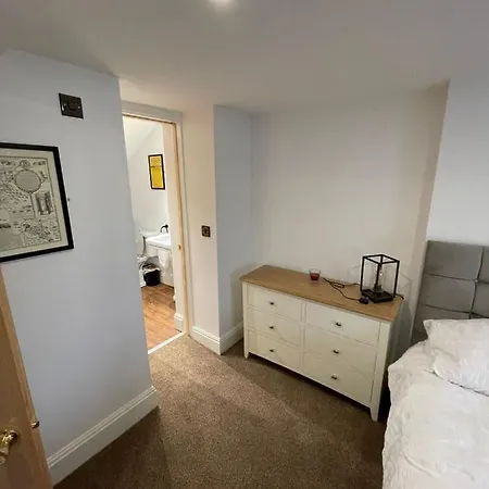 6 Church Street, - Perfect Deployment Location For Coast To Coast Cyclists & Hikers Pansiyon