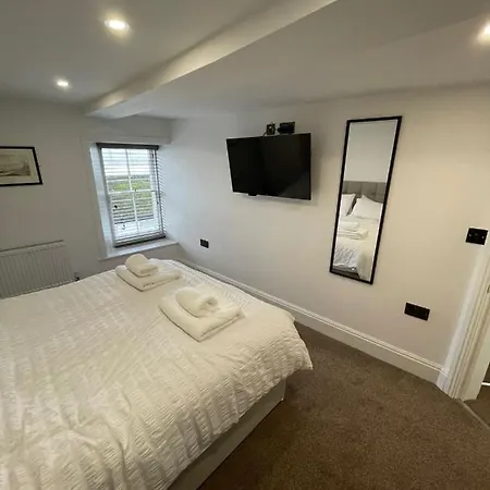 6 Church Street, - Perfect Deployment Location For Coast To Coast Cyclists & Hikers