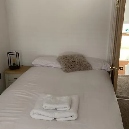 Pansiyon 6 Church Street, - Perfect Deployment Location For Coast To Coast Cyclists & Hikers *